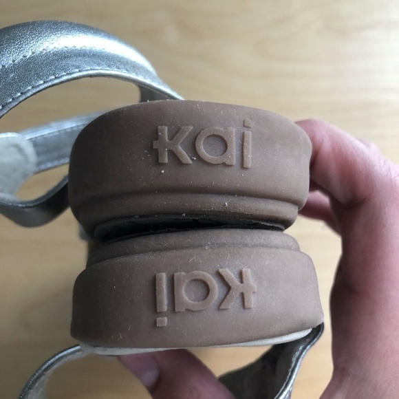 See Kai Run Camila Metallic Sandals - Picture 11 of 15